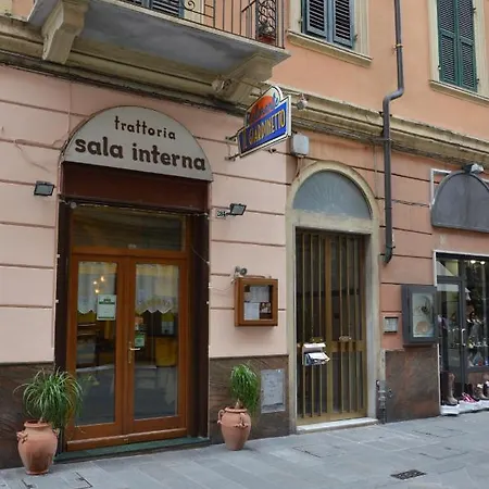 Posizione_strategica_sottosopra_laspezia La Spezia